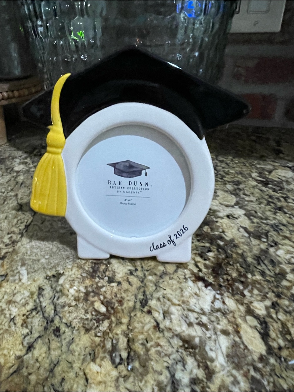 Rae Dunn 4x6 Class of 2026 cap and tassel ceramic picture frame - Brand New!